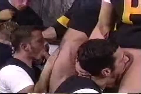 Vintage monstrous 10-Pounder Party