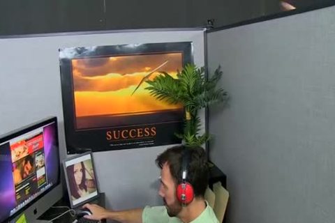 Bryan Slater drills fashionable Shane Frost