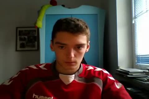 Croatian attractive brawny lad Cums,Great Bubble booty,naughty cock