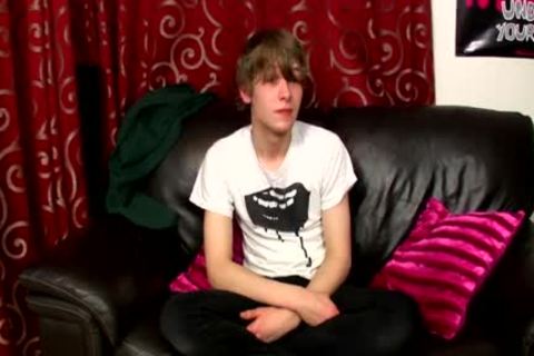 Josh Reveals That Hes A assured Wanker