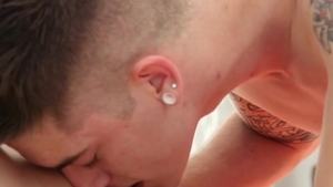 GayRoom: Friend Travis Freeman finds pleasure in fucking hard